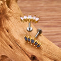 Orecchino per piercing piatto con cinque pietre cz chiare o nere perno lungo in titanio labret 16G