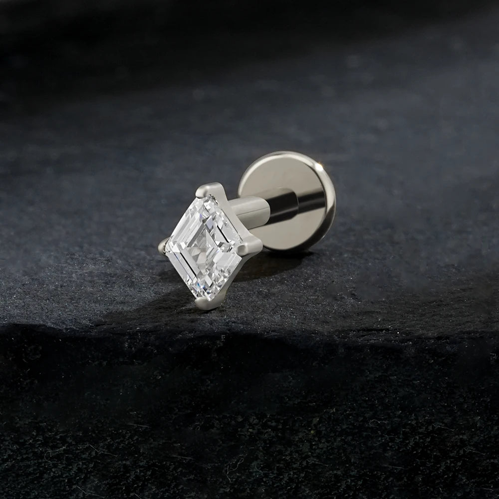 Trendy and cute ear piercing with a rhombus clear stone titanium labret stud