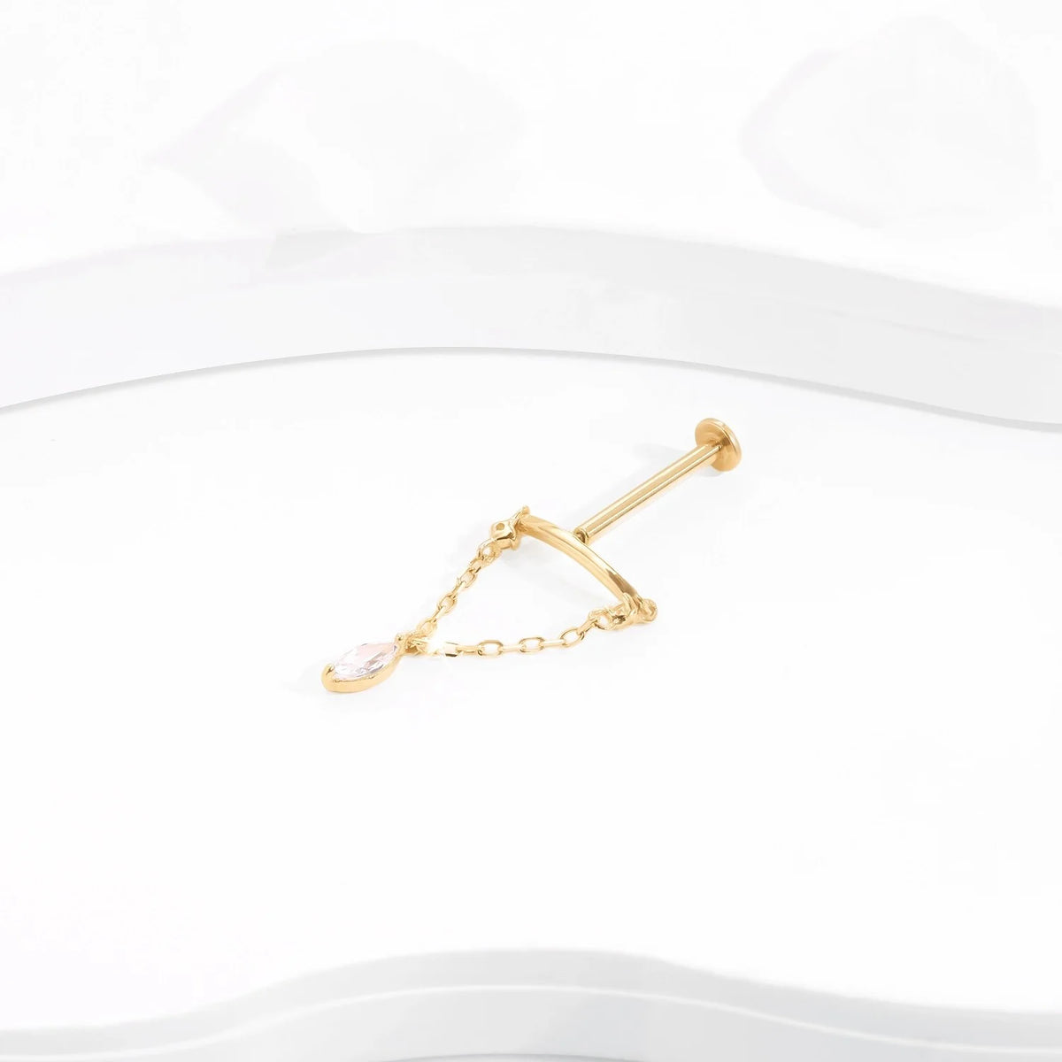 14K gouden Floating Helix-oorbel met een ketting en oorbelknop met heldere zirkonia's