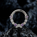 Romántico piercing con lunas y estrellas de piedras moradas, elegante y bonito, de titanio 16G.