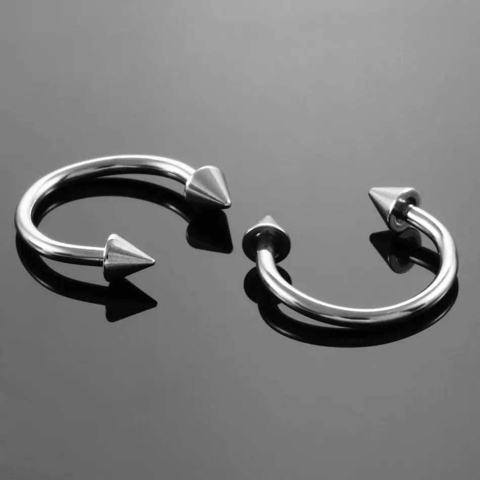Half hoop nose ring with arrows horseshoe with spikes F136 titanium 16 gauge