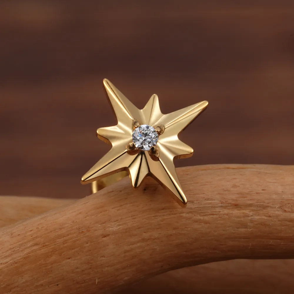 Clou de conque intérieur avec une étoile et un diamant à dos plat calibre 16 or argent titane