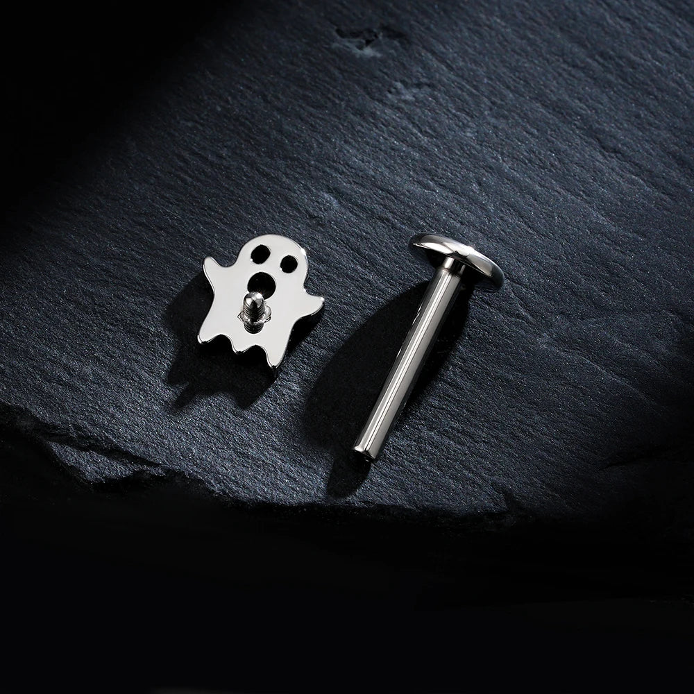 Ghost piercing Halloween ghost stud earring made of titanium