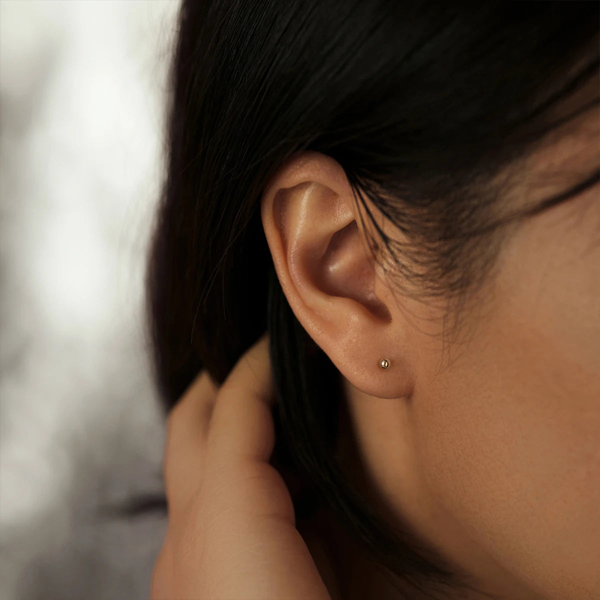 Boucles d’oreilles à tige en or 14 carats minuscules et petites boucles d’oreilles en or massif helix tragus conque cartilage