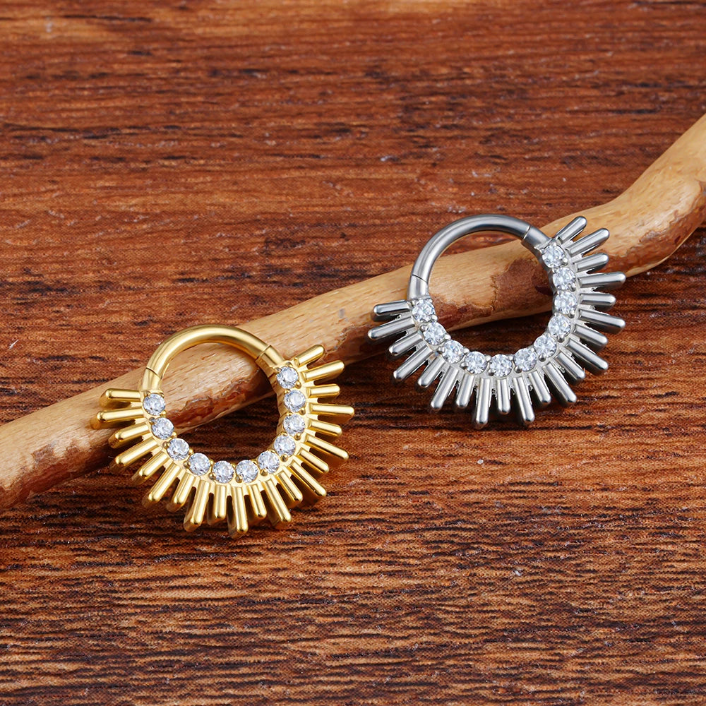 Goldener Daith-Piercing-Reifen mit CZ-Steinen, Titan-Klickerring, Septum-Ring