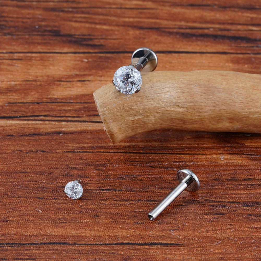 Enkele diamanten stud oorbel met een cz steen titanium 2,5 mm 3 mm 4 mm labret stud 16G plaksteen