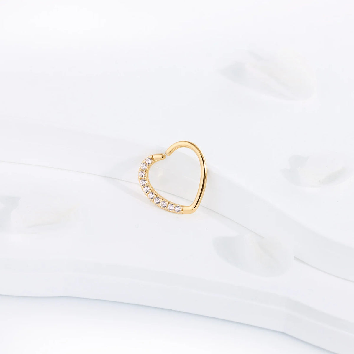 14-karätiger Gold-Herzring mit Diamanten, Daith-Ohrring mit klaren CZ-Steinen aus massivem Gold