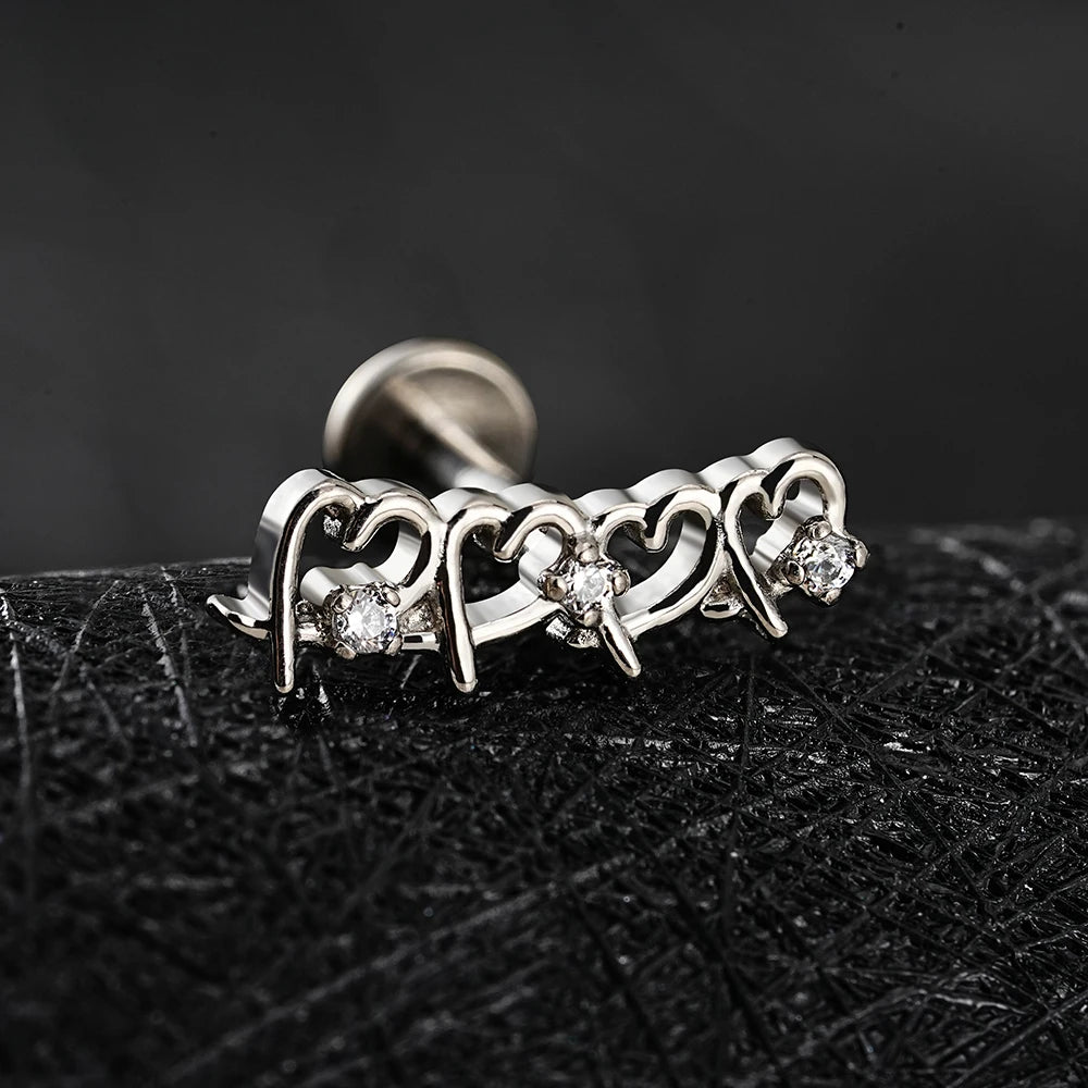 Diamanthjärtpiercing med fyra hjärtan och klara cz-stenar hjärta labret-stud