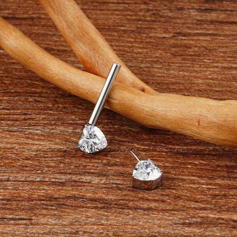 Heart-shaped nipple piercing 14G made of titanium with clear cz stones