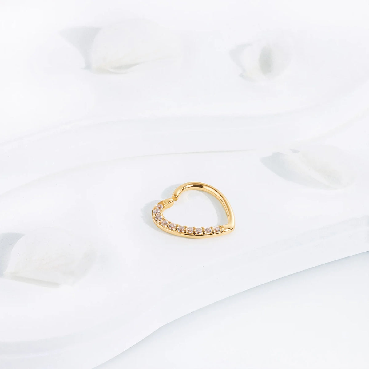 14-karätiger Gold-Herzring mit Diamanten, Daith-Ohrring mit klaren CZ-Steinen aus massivem Gold